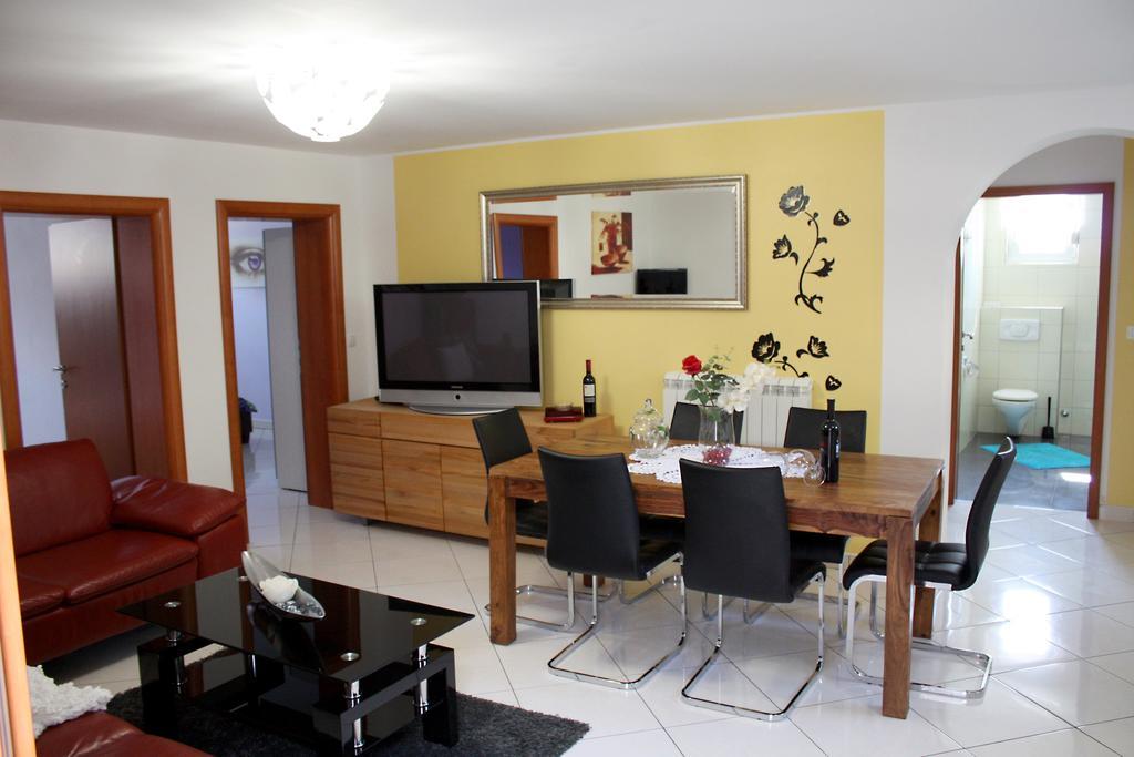 Apartments Villa Lili Umag Phòng bức ảnh